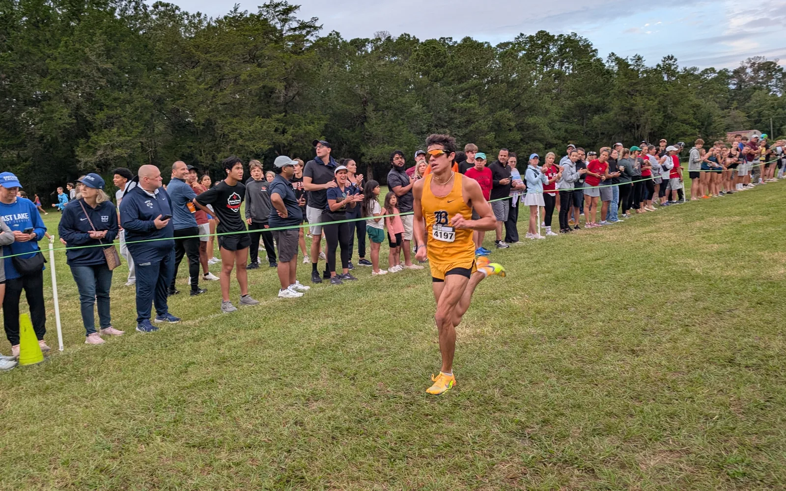 Weekend Recap: Mantecon Runs 14:24 at New World, Belen Goes One-Two-Three, and Gaona-Zelaya Wins the Showdown